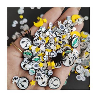 Helovino molio pabarstukai